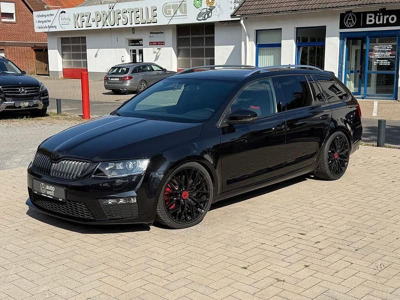 Schwarz Gebraucht 2014 Skoda Octavia RS Kombi | 15.899 € (Etwas zu teuer) - Bild 1/4