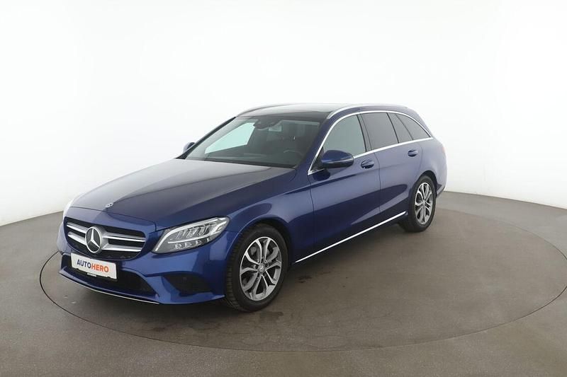 Blau Gebraucht 2019 Mercedes C220 Avantgarde Kombi | 24.740 € (Etwas zu teuer) - Bild 1/3