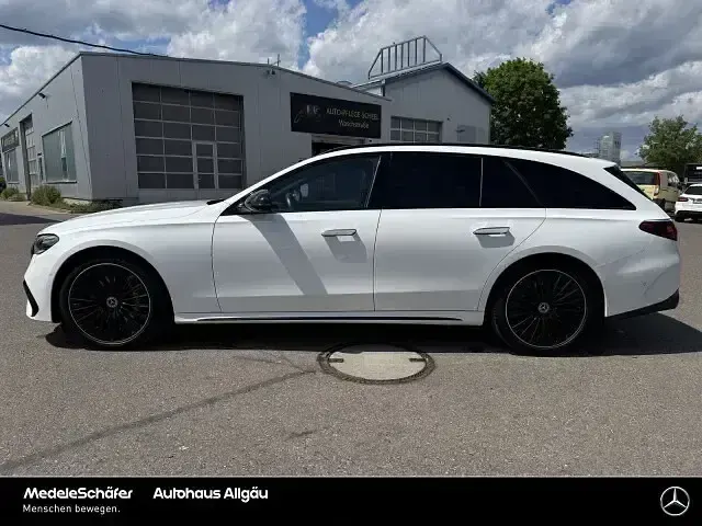 Gebraucht Mercedes E450 AMG Line Premium Plus 367 PS (269 kW) 2024 Unilack polarweiß Kombi