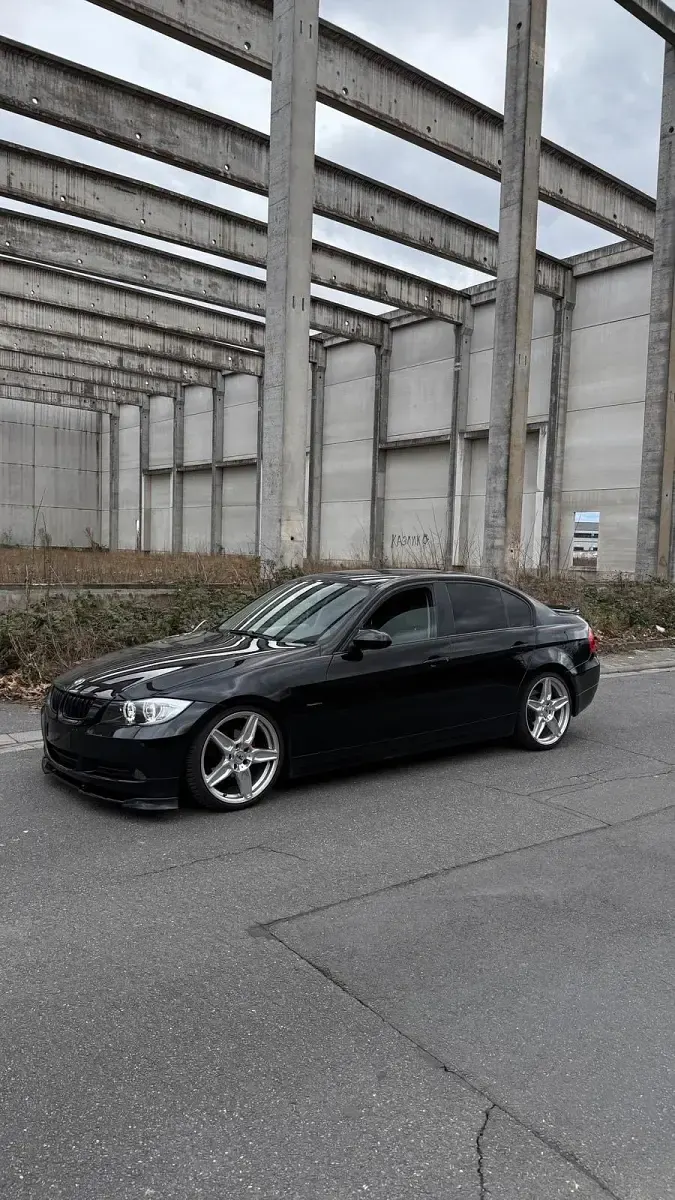 Gebraucht BMW 320 150 PS (110 kW) 2005 Limousine