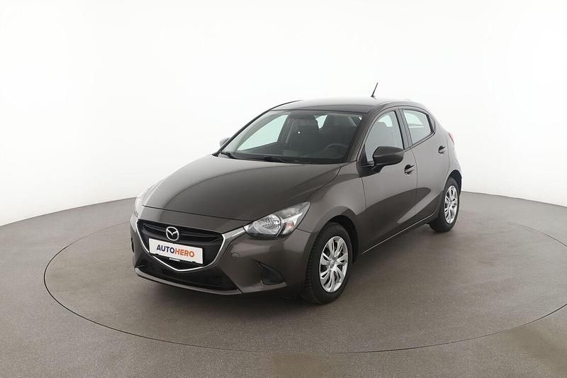 Braun Gebraucht 2015 Mazda 2 Center-Line Limousine | 9.640 € (Fairer Preis) - Bild 1/3