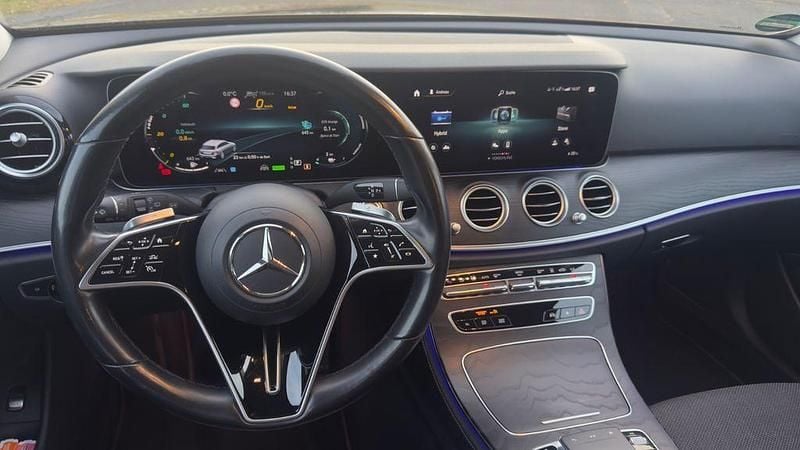 Schwarz Gebraucht 2022 Mercedes E300 Kombi | 27.950 € (Guter Preis) - Bild 1/4