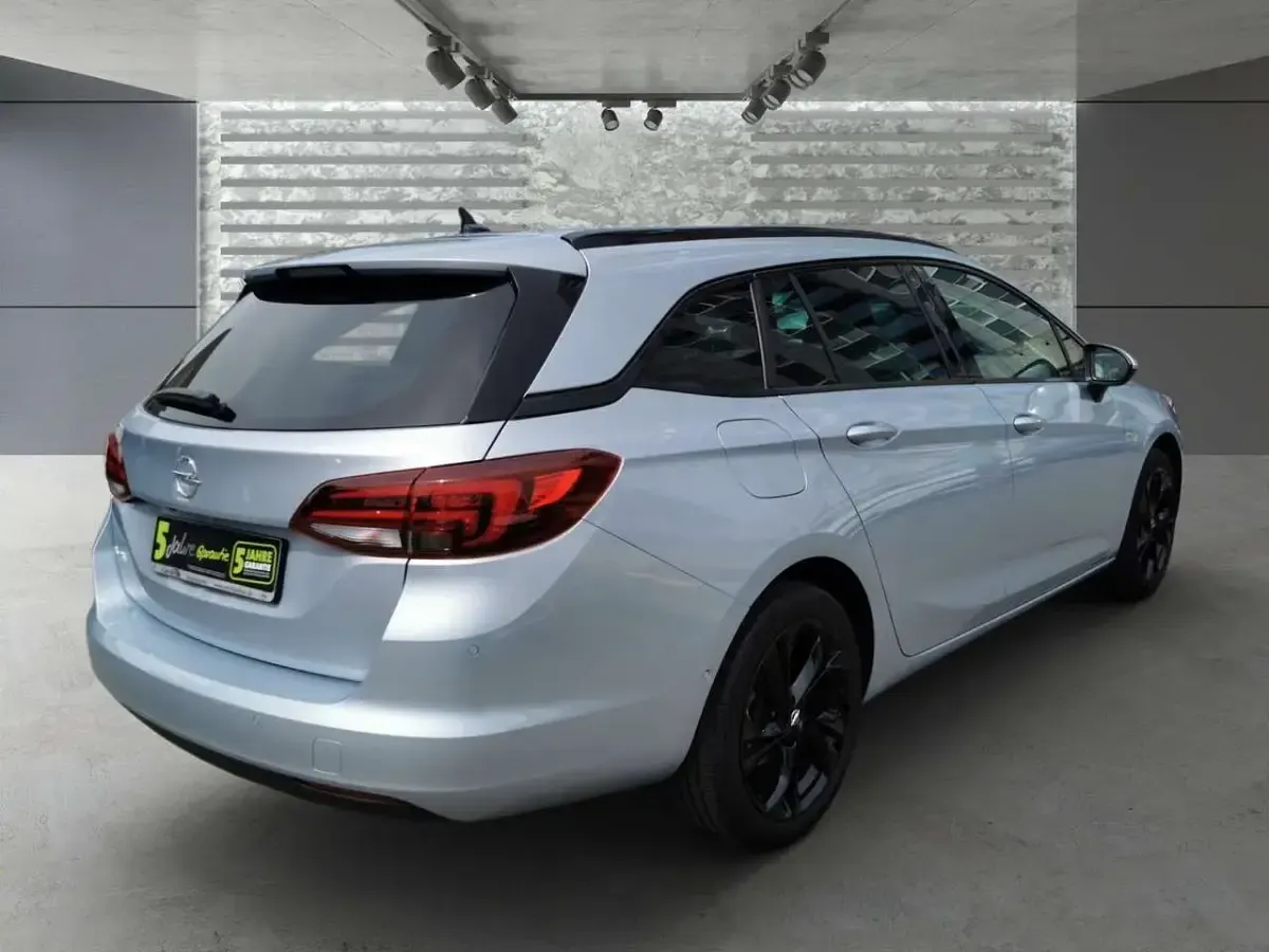 Gebraucht Opel Astra Ultimate 145 PS (106 kW) 2020 Diamant blaum2 / diam silb Kombi