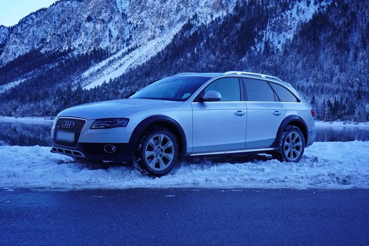 Gebraucht Audi A4 142 PS (104 kW) 2010 Silber Limousine