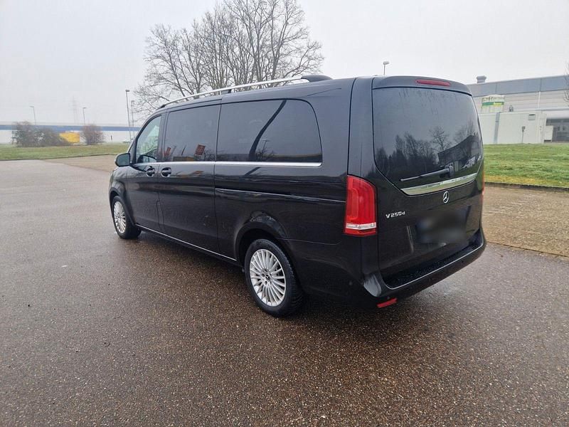 Gebraucht Mercedes V250 Avantgarde 190 PS (139 kW) 2019 Schwarz Van / Kleinbus