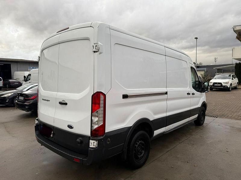 Gebraucht Ford Transit Trend 131 PS (96 kW) 2019 Weiß Van / Kleinbus