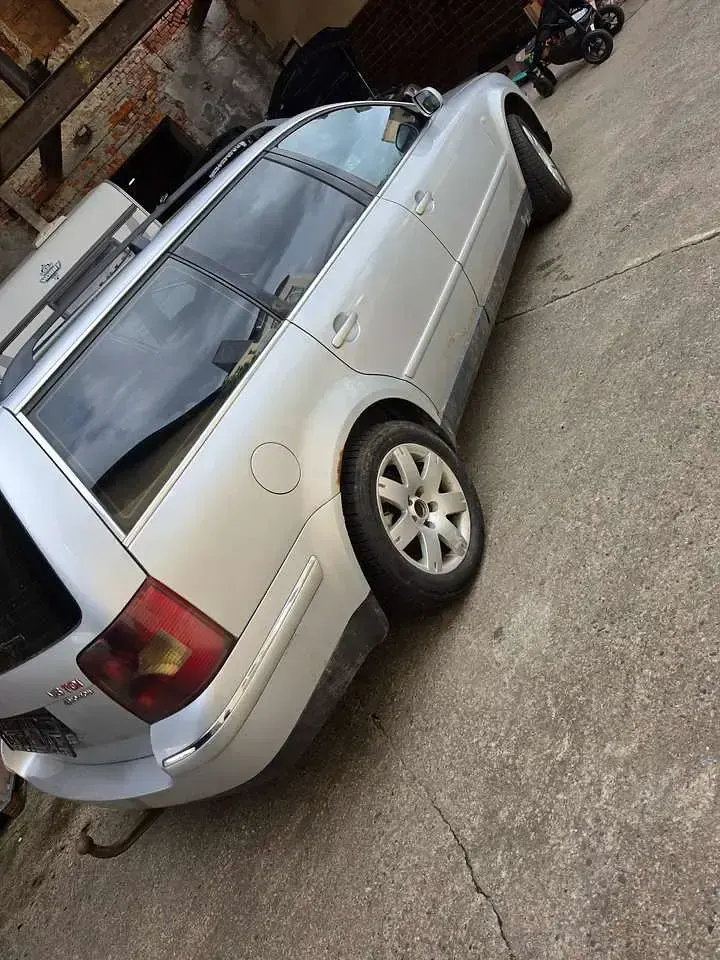 Gebraucht VW Passat Highline 179 PS (131 kW) 2003 Silber Kombi