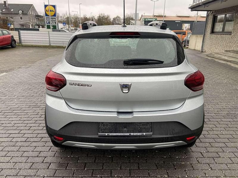 Gebraucht Dacia Sandero Comfort 91 PS (66 kW) 2021 Highland grey Kleinwagen