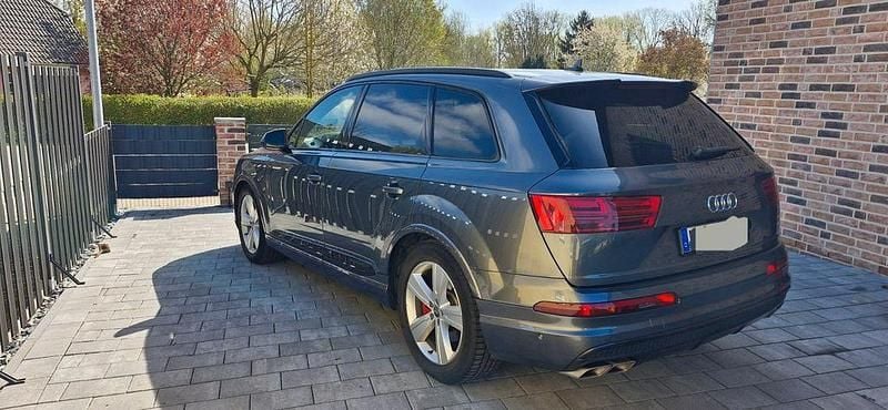 Gebraucht Audi SQ7 Sport 435 PS (319 kW) 2018 Grau SUV