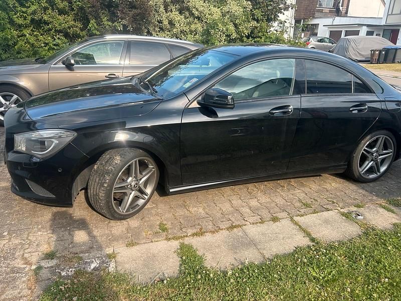 Gebraucht 2014 Mercedes CLA200 Limousine | 14.000 € - Bild 1/4