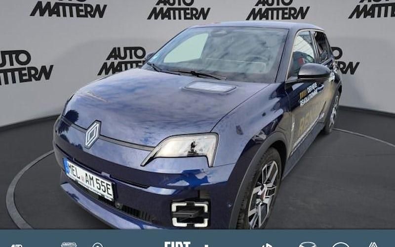 Blau Gebraucht 2024 Renault R5 Komfort Kleinwagen | 33.689 € (Fairer Preis) - Bild 1/4