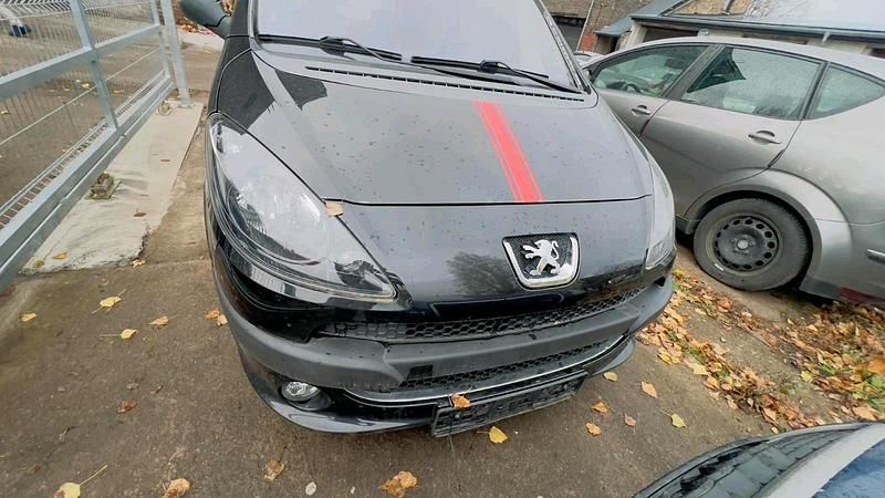 Schwarz Gebraucht 2005 Peugeot 1007 Kleinwagen | 2.499 € (Guter Preis) - Bild 1/4