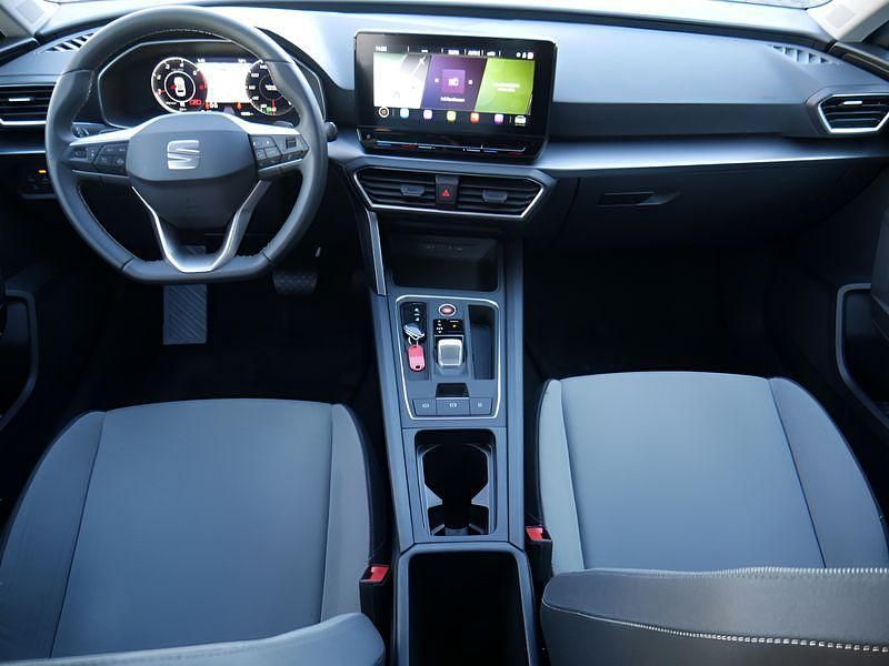 Gebraucht Seat Leon 150 PS (110 kW) 2023 Silber Kombi