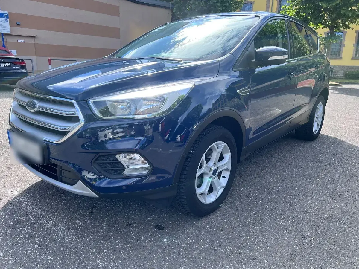 Gebraucht Ford Kuga Cool & Connect 150 PS (110 kW) 2017 Blau SUV