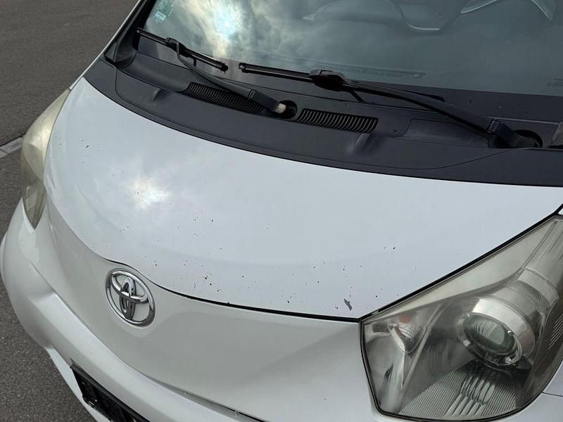 Gebraucht Toyota iQ Plus 90 PS (66 kW) 2009 Weiß Kleinwagen