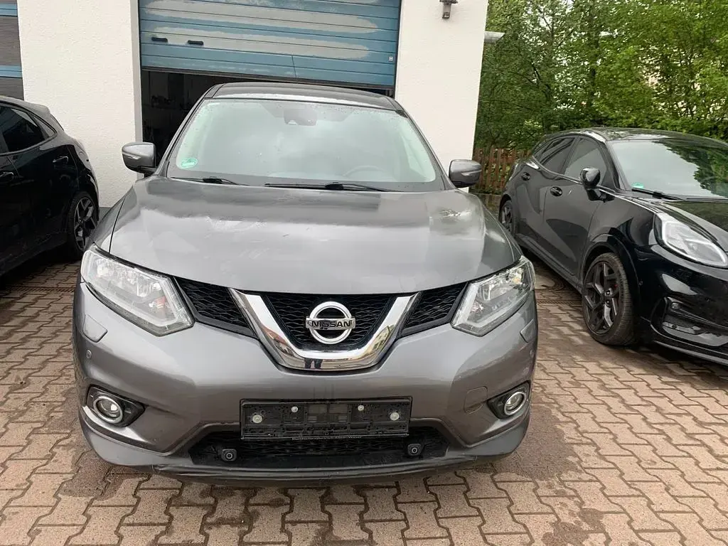 Gebraucht Nissan X-Trail Acenta 131 PS (96 kW) 2016 Grau SUV