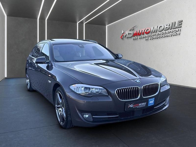 Gebraucht BMW 530 Comfort Edition 258 PS (189 kW) 2013 Braun Kombi