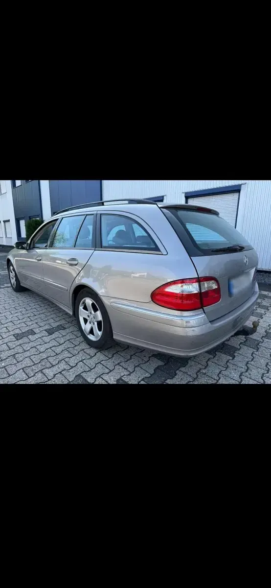 Brugt Mercedes E320 204 HK (150 kW) 2004 Grå Stationcar