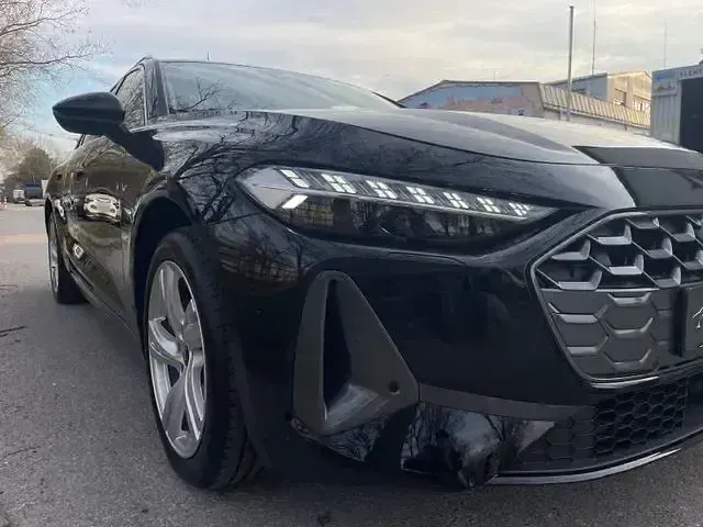 Gebraucht Audi A5 Sport 150 PS (110 kW) 2025 Schwarz Kombi
