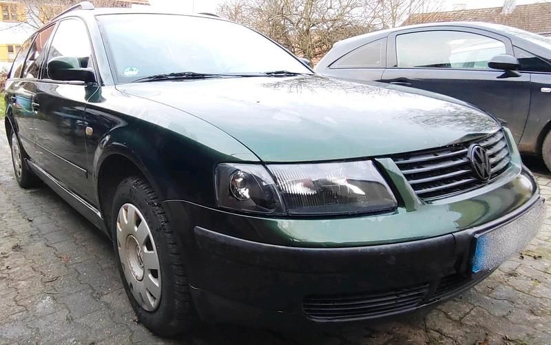 Gebraucht VW Passat 150 PS (110 kW) 1998 Grün Kombi