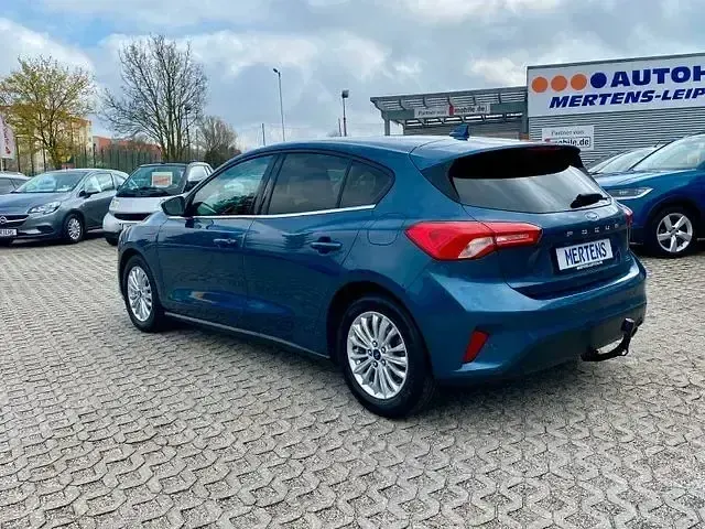 Gebraucht Ford Focus Titanium 125 PS (91 kW) 2021 Blau Limousine