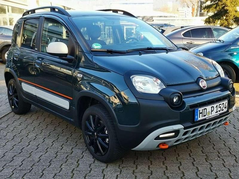 Foresta grün Gebraucht 2022 Fiat Panda Cross Cross Kleinwagen | 14.450 € (Etwas zu teuer) - Bild 1/4