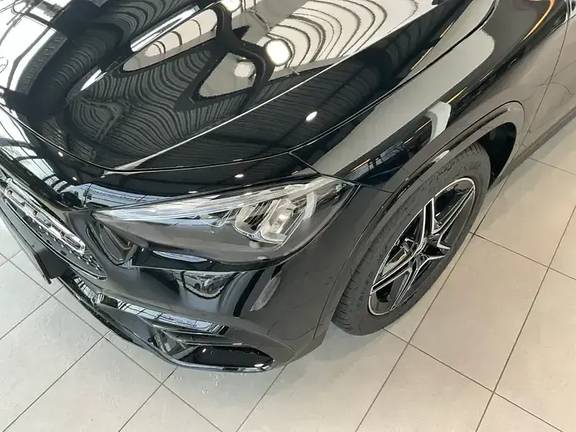 Gebraucht Mercedes GLA220 AMG 190 PS (139 kW) 2026 Schwarz SUV