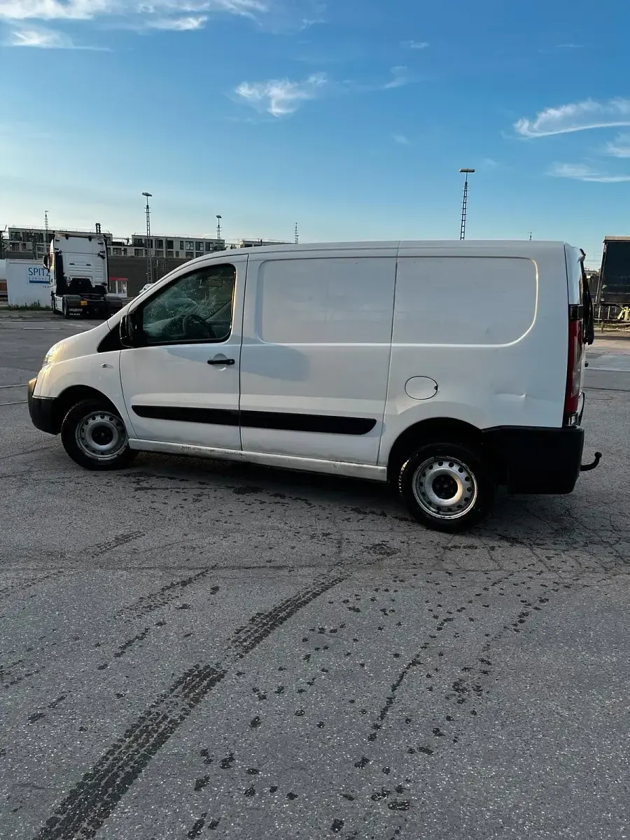 Käytetty Citroën Jumpy 90 HP (66 kW) 2010 Valkoinen Tila-auto