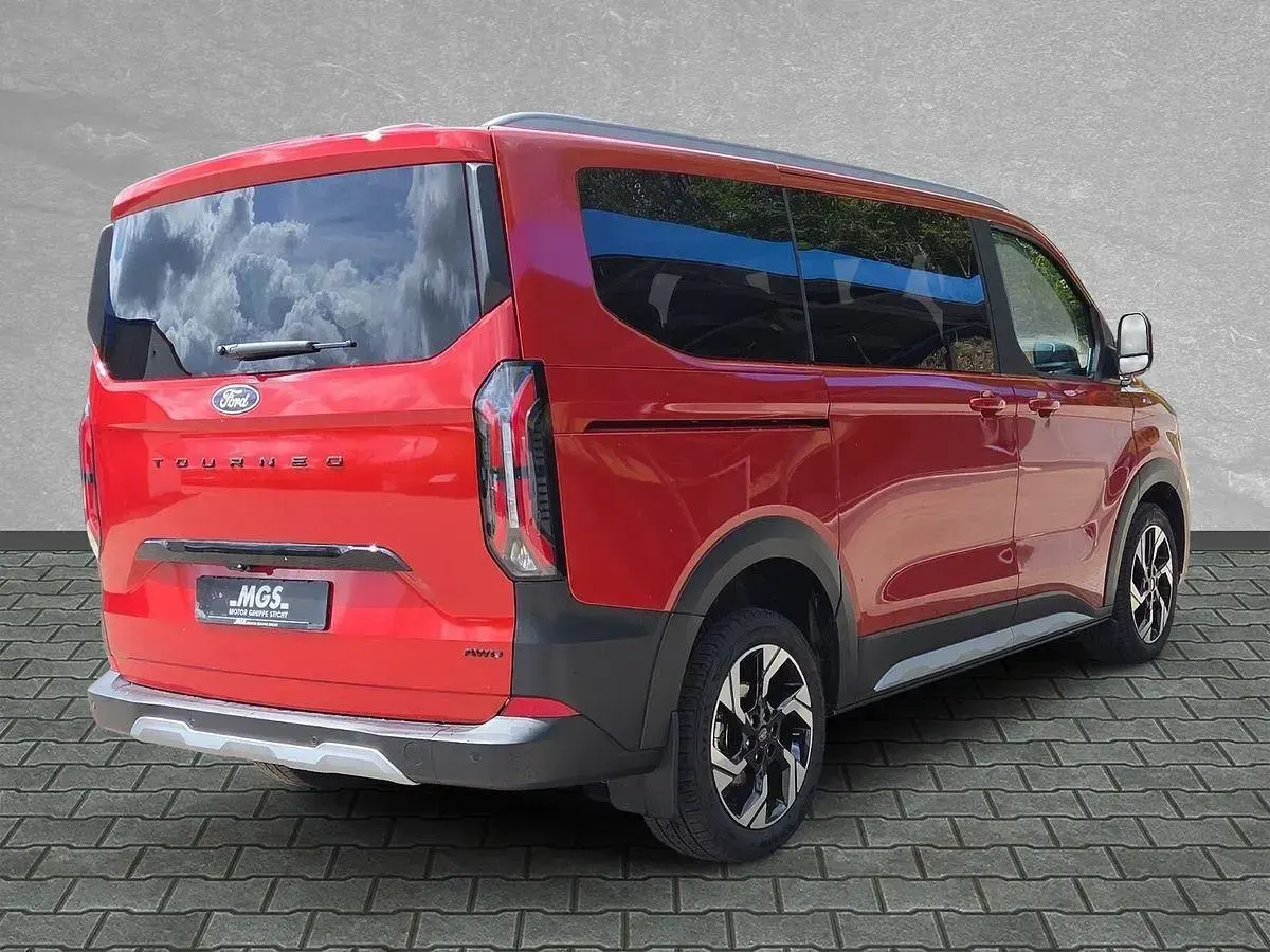 Neu Ford Tourneo Active 170 PS (125 kW) 2026 Artisan red metallic Van / Kleinbus