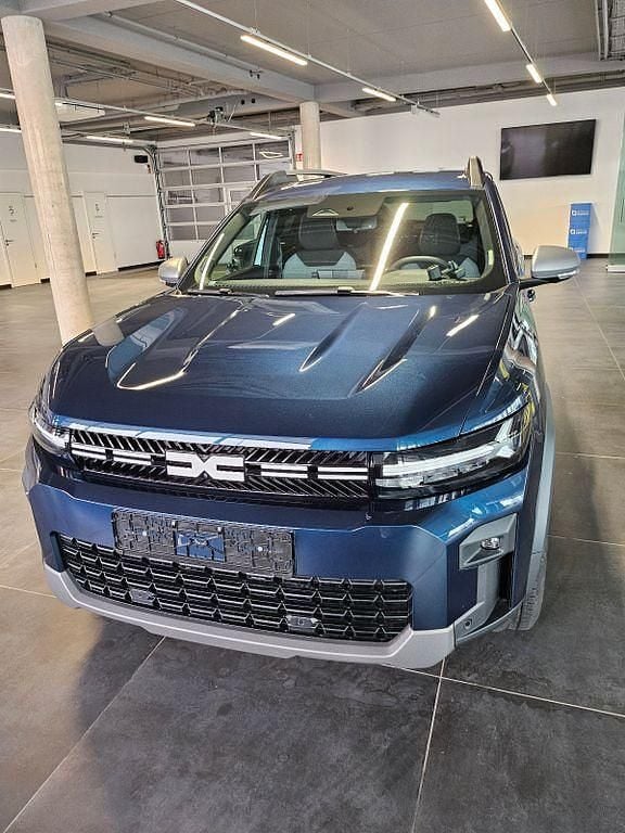 Neu Dacia Bigster Journey 140 PS (102 kW) 2025 Blau SUV