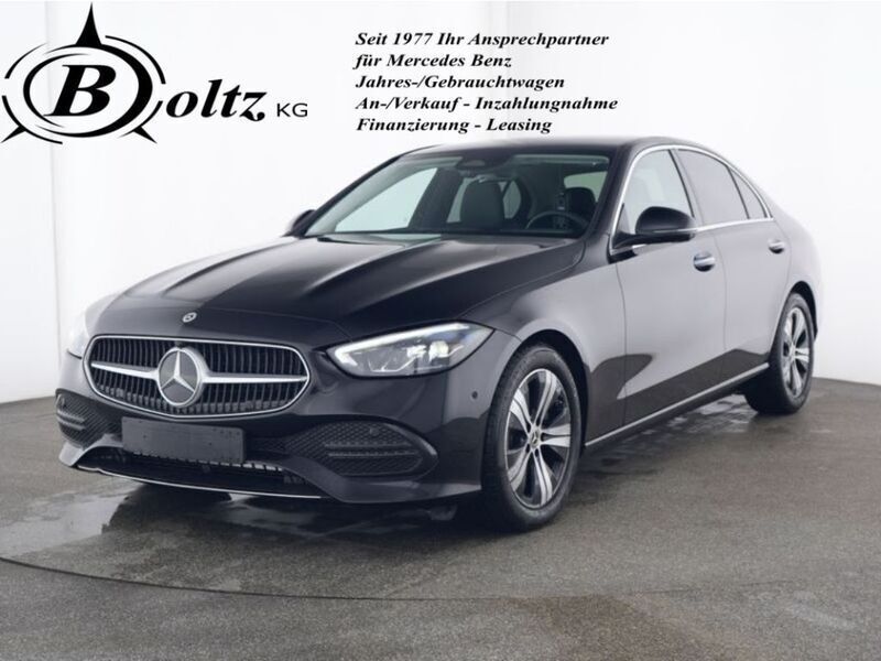 Obsidianschwarz (metallic) Gebraucht 2024 Mercedes C180 Avantgarde Limousine | 43.799 € (Teuer) - Bild 1/4