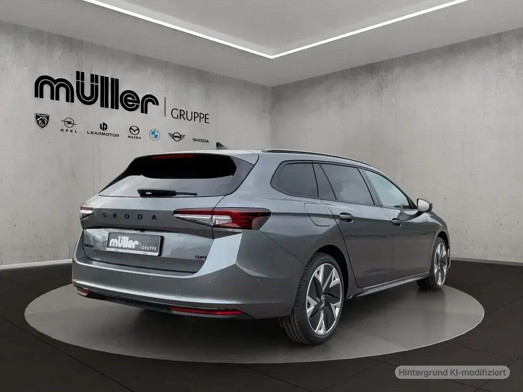 Neu Skoda Superb SportLine 193 PS (141 kW) 2026 Graphitegrau metallic Kombi
