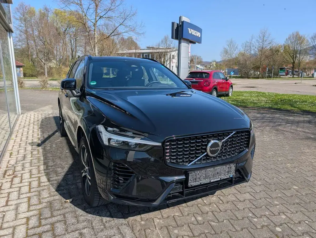 Gebraucht Volvo XC60 Plus 398 PS (292 kW) 2023 Onyx black SUV