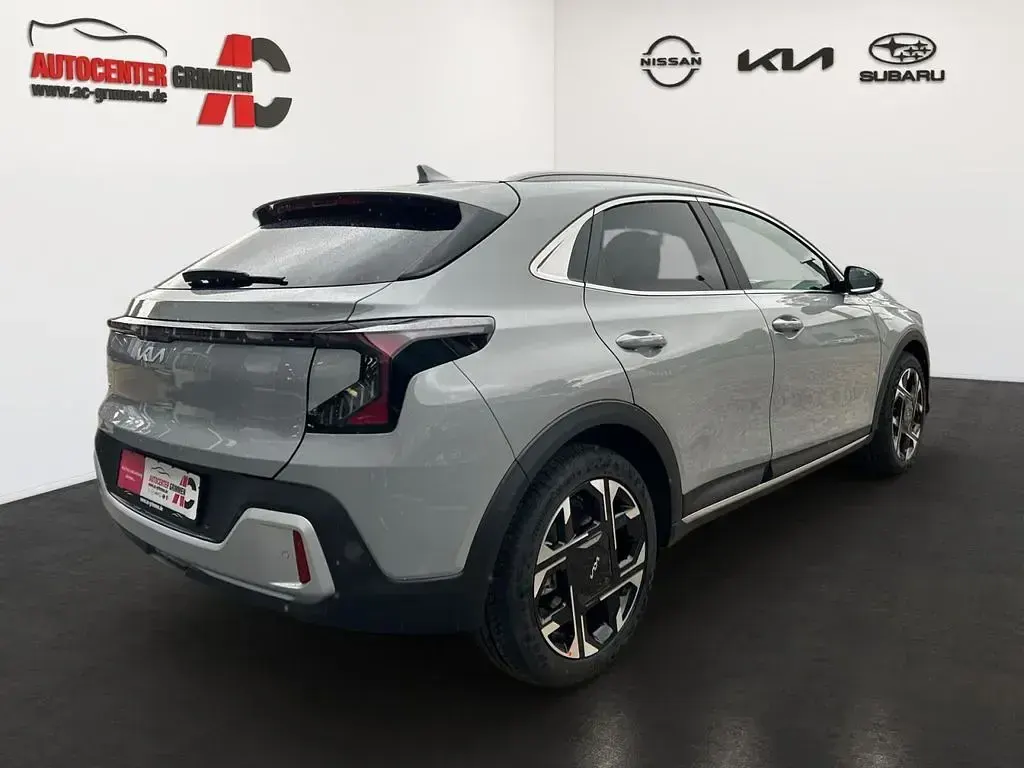 Neu Kia XCeed Spirit 179 PS (131 kW) 2026 Grau SUV
