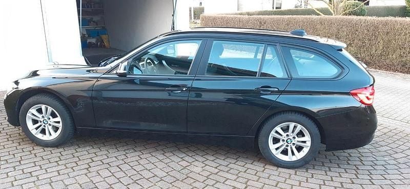 Gebraucht BMW 318 150 PS (110 kW) 2019 Schwarz Kombi