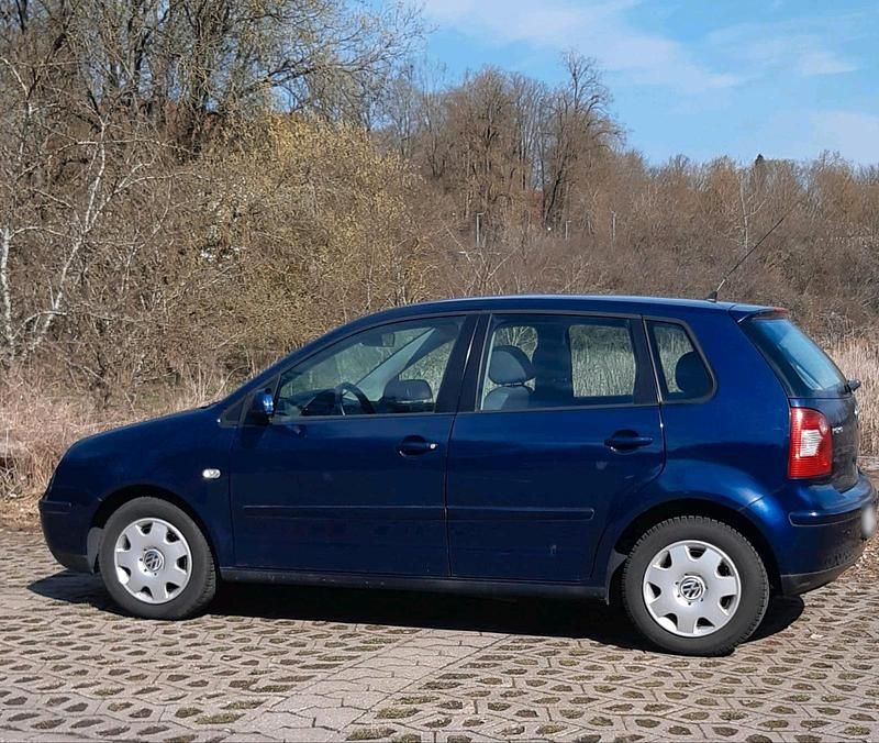 Używany VW Polo 54 KM (39 kW) 2004 Niebieski Hatchback