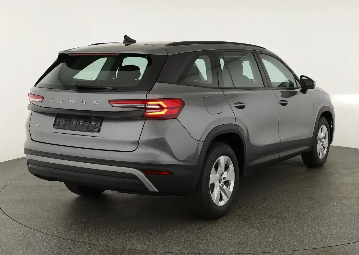 Neu Skoda Kodiaq Selection 150 PS (110 kW) 2026 (bronx gold metallic) SUV