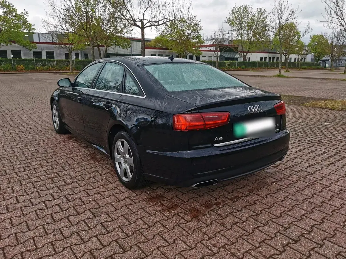 Gebraucht Audi A6 190 PS (139 kW) 2015 Schwarz Limousine