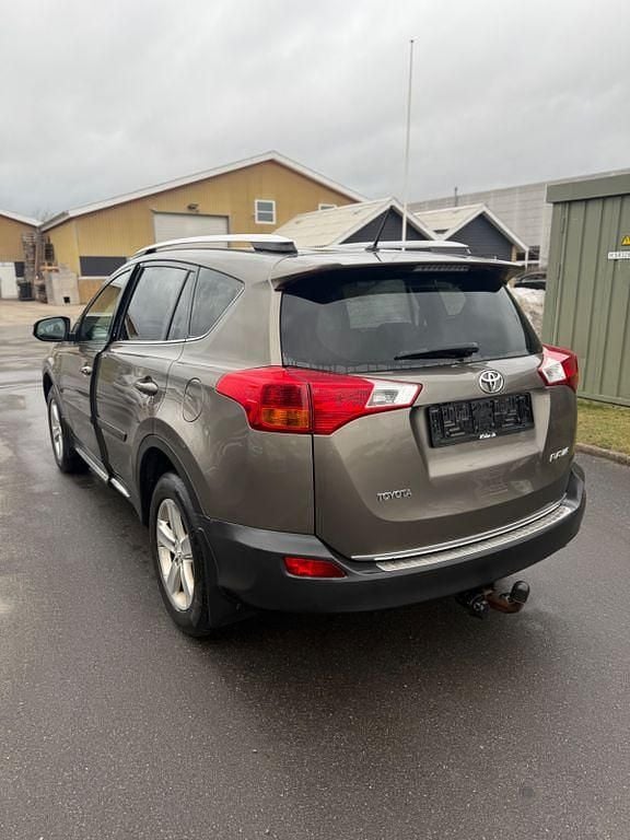Gebraucht Toyota RAV4 Executive 124 PS (91 kW) 2014 Braun SUV