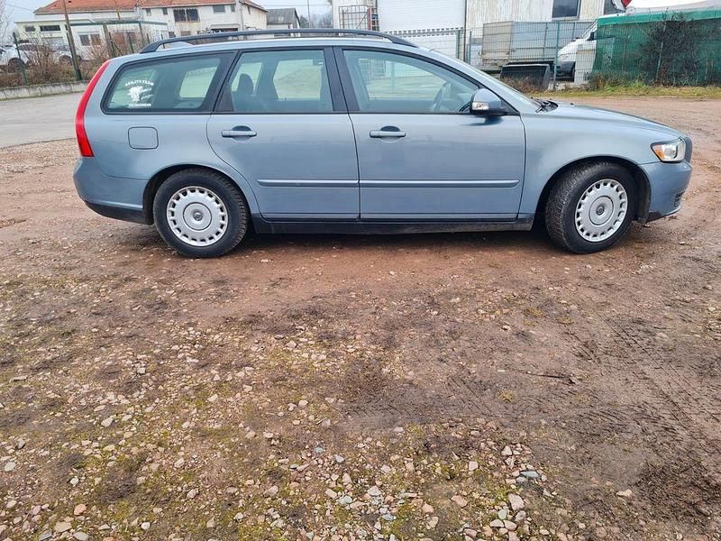 Gebraucht Volvo V50 114 PS (83 kW) 2011 Blau Kombi