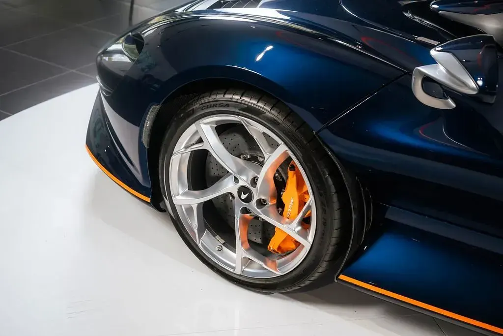 Gebraucht McLaren Elva 816 PS (600 kW) 2023 Blau Cabrio