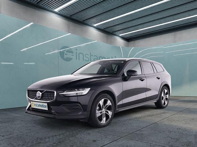 Gebraucht Volvo V60 CC Plus 197 PS (144 kW) 2023 Schwarz Kombi