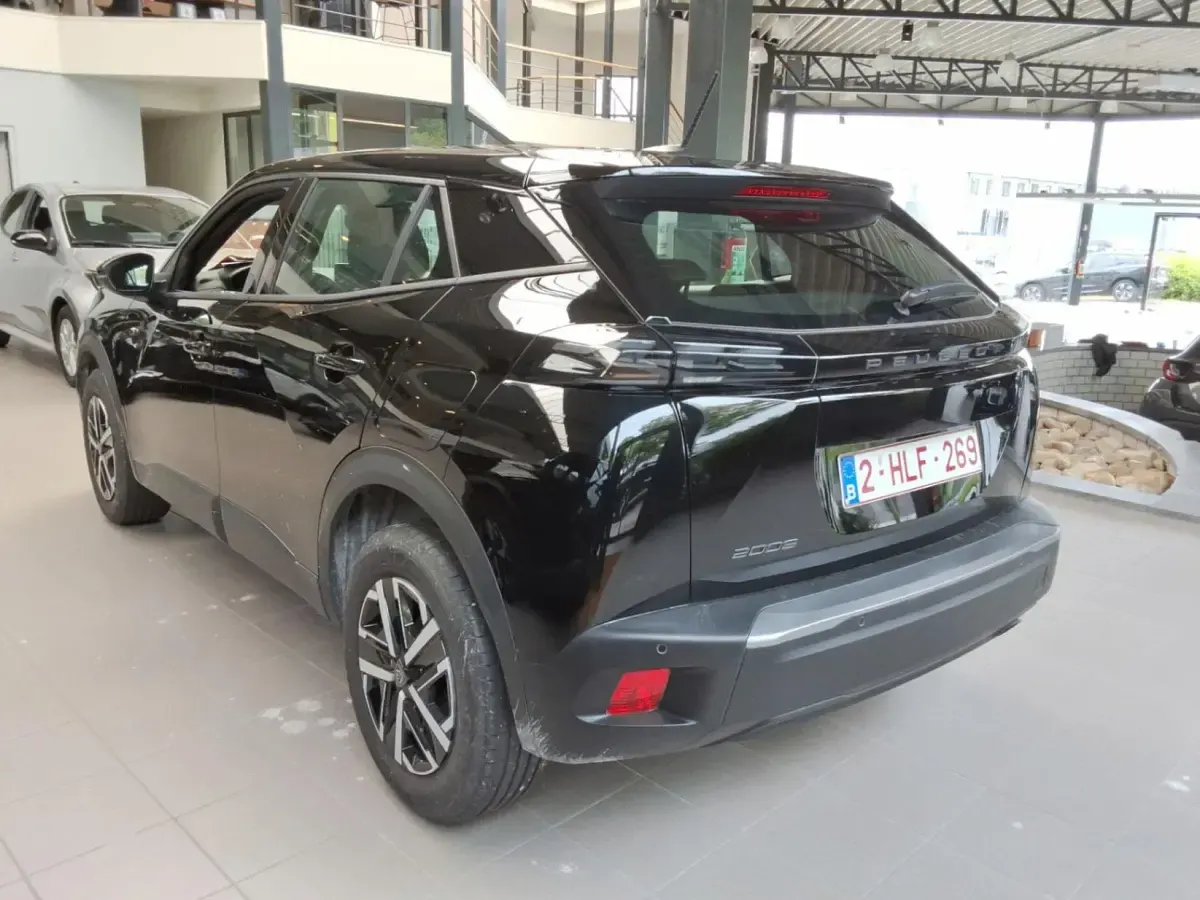 Gebraucht Peugeot 2008 Style 101 PS (74 kW) 2025 Schwarz SUV