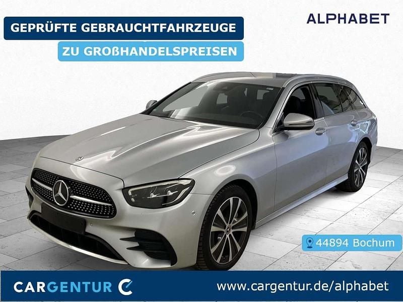 Hightechsilber Gebraucht 2020 Mercedes E300 AMG line Kombi | 30.995 € (Guter Preis) - Bild 1/2