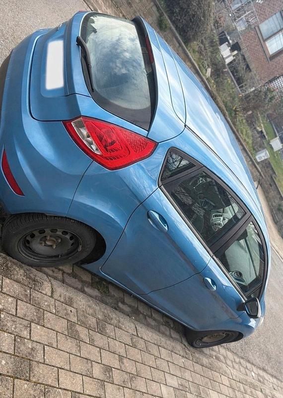 Gebraucht Ford Fiesta 90 PS (66 kW) 2009 Blau Kleinwagen