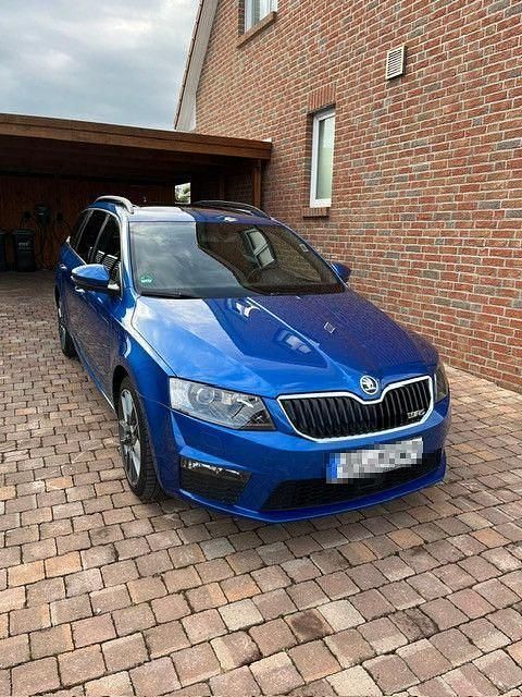 Blau Gebraucht 2014 Skoda Octavia RS Kombi | 15.300 € (Etwas zu teuer) - Bild 1/4