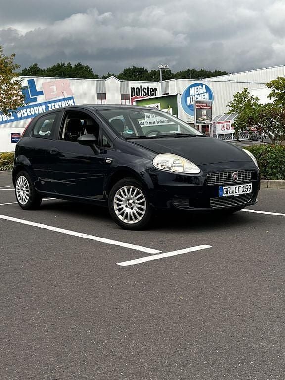 Blau Gebraucht 2009 Fiat Grande Punto Active Kleinwagen | 3.650 € (Fairer Preis) - Bild 1/4