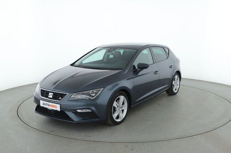 Grau Gebraucht 2019 Seat Leon FR Limousine | 16.320 € (Fairer Preis) - Bild 1/4