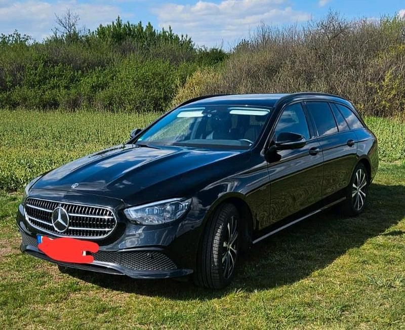 Gebraucht Mercedes E300 197 PS (144 kW) 2021 Schwarz Kombi