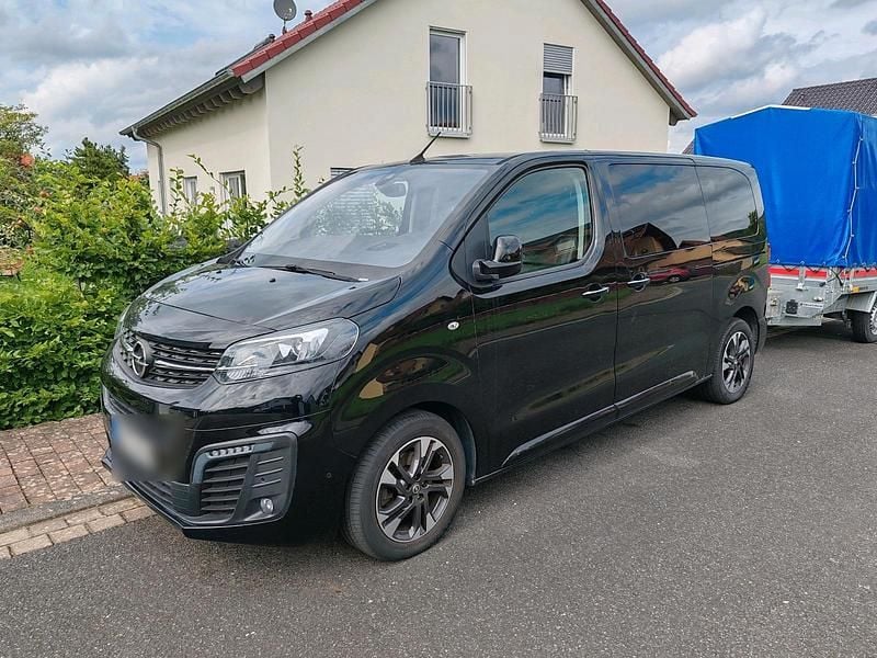 Schwarz Gebraucht 2020 Opel Zafira Life Van | 31.999 € (Superpreis) - Bild 1/4
